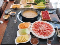 -大匠工房古船木艺术餐厅·猪肚鸡专门店(长白仙岛店)