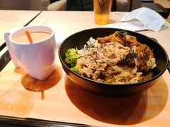一口炸鸡拼照烧牛肉饭-大快活(丽丰店)