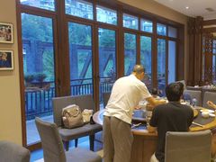 -黔蘑菇四季餐厅(观山湖店)