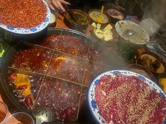 -周小明火锅(黑金冠社区店)