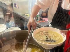 -文山荷鲜居(翠湖店)