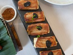 黑松露锅贴乳饼-云腾食府·云南菜