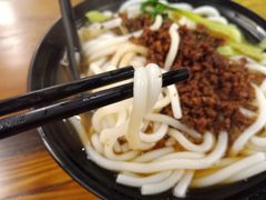 -丽虹云南过桥米线(兴工街店)