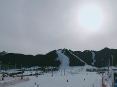-丝绸之路山地度假区滑雪场