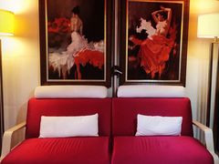 -喜鹊愉家酒店(郑州曼哈顿博览中心地铁站店)