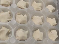 -财兜兜大黄山小馄饨