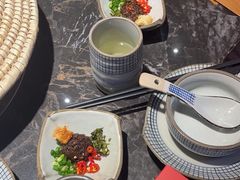 -野山舂·贵州现舂酸汤牛肉(东山店)