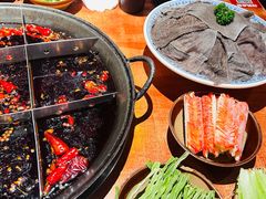 -周小明火锅(黑金冠社区店)