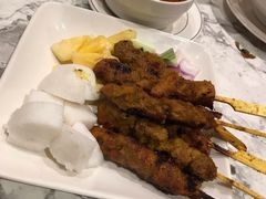 沙爹鸡牛肉拼盘-关夫人餐厅(阳光广场店)