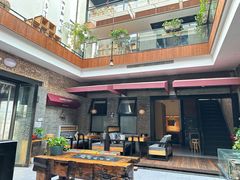 -苹果树下艺术餐厅(宋庄店)