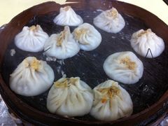 蟹黄汤包-四季美汤包(户部巷店)