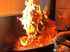 -鑫悦楼煎蟹·16年海鲜大排档