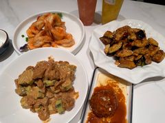 -梅飞酒家(名辉豪庭店)