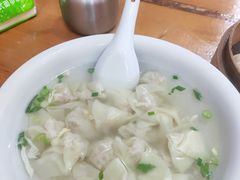 小馄饨-上海特色小笼店(铁岭路90弄小区店)