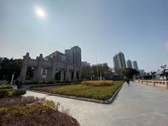 -中山大学广州校区南校园北门广场