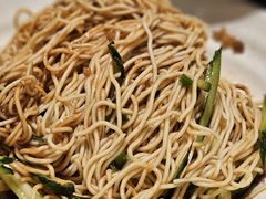 -肥肥虾庄·金牌油焖大虾(汉口城市广场店)