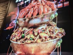 -沪小二炭火蛙锅(淮海中路美食不夜城店)