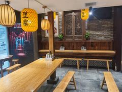 -弄堂咪道-饭香·面香·馄饨香(钦州北路田尚坊店)
