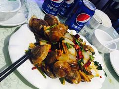 -小鱼儿海鲜港(新村十区店)