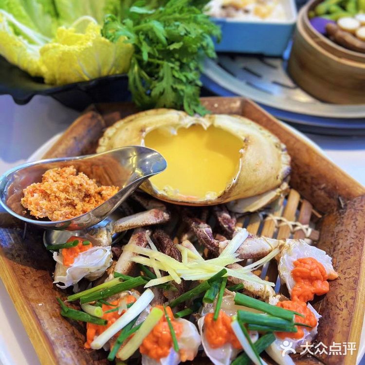 定西路人气尚蒸燚蒸汽海鲜，黄金面包蟹回味无穷