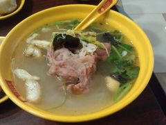 -小杨生煎(金山百联购物中心3楼店)