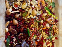 海鲜抓盘-牟记江湖重庆地标特色菜鱼蛋海鲜羊蝎子(巴南区黑金冠十多年好店)