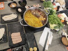 -呷哺呷哺(哈尔滨红博购物广场店)