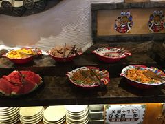 -老牌坊云南鱼豆花火锅(爱建店)