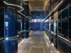 -Ting无边际江景酒店(重庆解放碑云端之眼店)