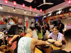 -爆炸头阿姨小四川正宗川味小吃(无任何分店)