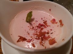 布丁-阿里家·新疆烤肉酒場 by MIG