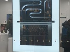 -Apple授权专营店(五彩城店)