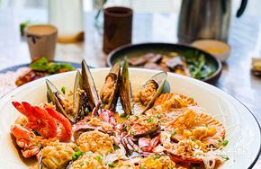 Garlic Seafood Stir-fry