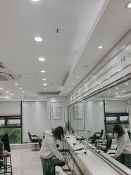 -镁连社·美联社