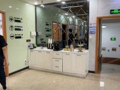 -茂菊口腔连锁(浦东南路店)