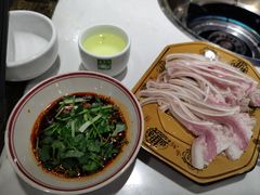 -盐井记·自贡美蛙鲜锅兔(中和店)