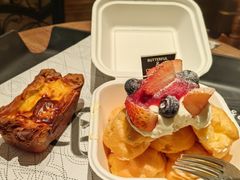 草莓蛋糕咸奶油泡芙-B&C黄油与面包·THE GARDEN BAKERY概念店(世纪汇店)