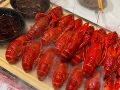 -肥肥虾庄·金牌油焖大虾(汉街SKP店)