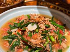 -老滇山寨•云南特色菜•地方菜•民族风情歌舞表演(金碧店)