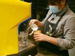 -麦当劳(中山公园龙之梦店)
