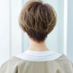 -CARR SALON
