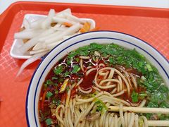 -陆元丰·兰州纯汤牛肉面(自强西路店)