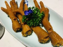 辣卤有根凤爪-卯时·龙光雅宴·精致锡帮菜(惠山古镇店)