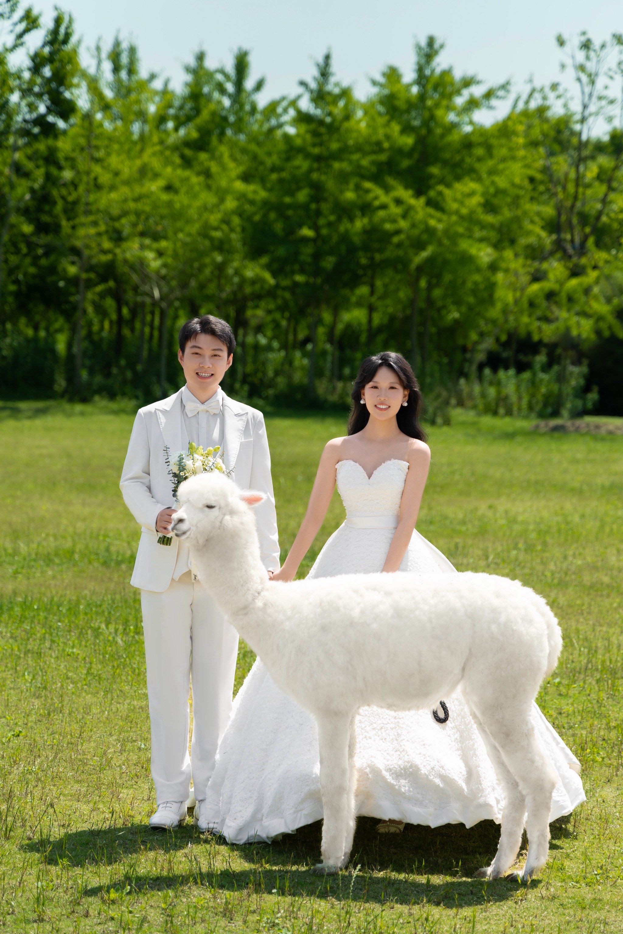 造型师格格 #上海婚纱照 #外景婚纱照 化妆师小姐姐和摄影师小哥哥都