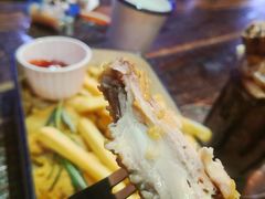 美式风味炸鸡翅配薯条-MIKAKU(万达广场上海宝山店)