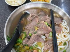-丫丫桂林米粉(学府店)
