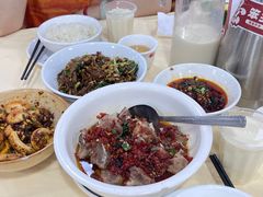-笨罗卜浏阳菜馆(太平街店)