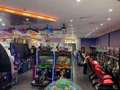 -反斗乐园π·电玩·高空拓展·蹦床(龙华天虹店)