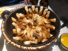 鱼锅粘卷子-华盛园卷子王农家菜水库鱼