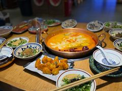 -洱火云南酸菜牛肉火锅(石景山当代商城店)